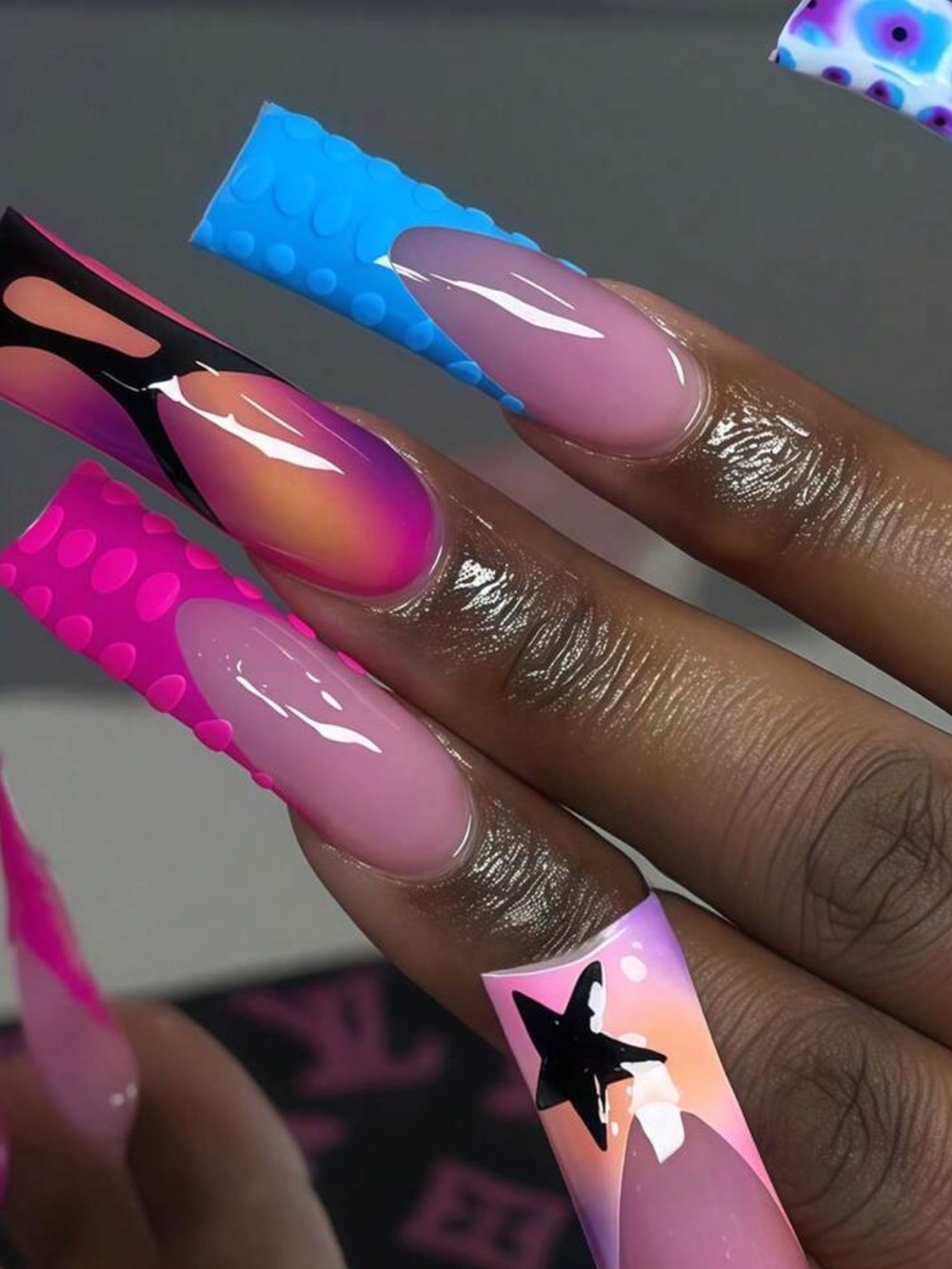 24pc Press On Nail Set from the Nail Bar 💅